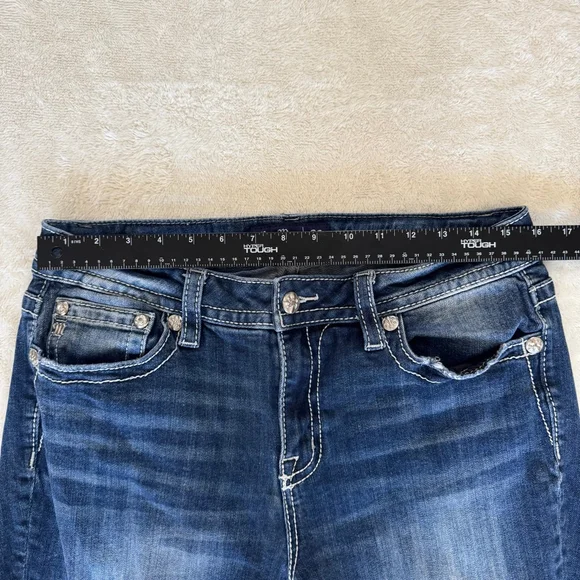 Miss Me Mid Rise Embellished Dreamcatcher Bootcut Jeans Size 33 - Picture 13 of 15